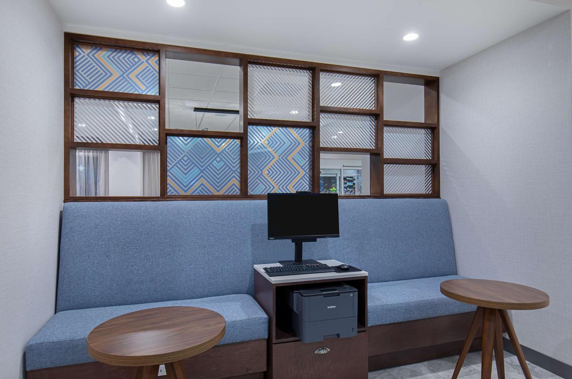 Hampton Inn Albertville, Al Luaran gambar