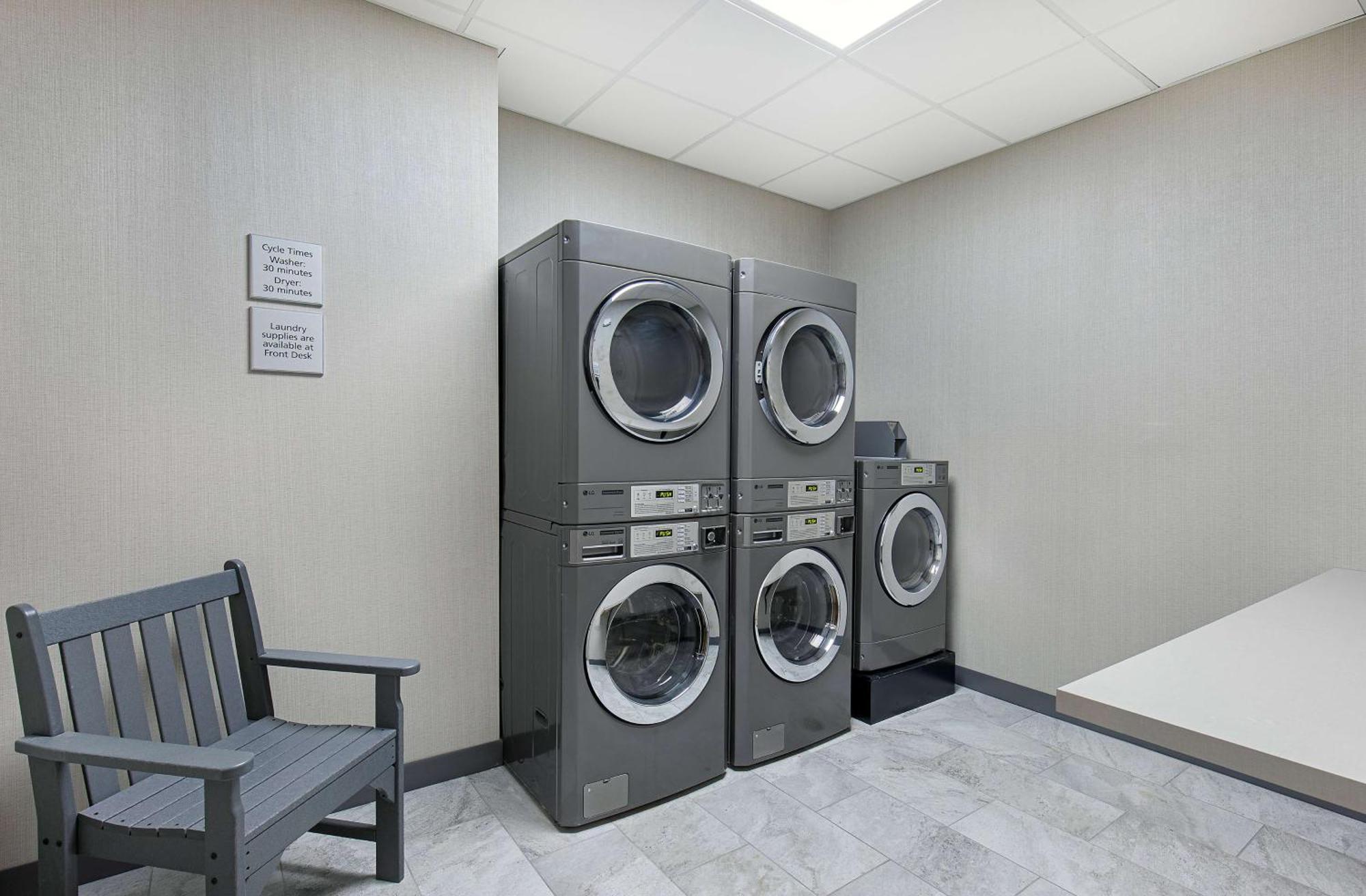 Hampton Inn Albertville, Al Luaran gambar